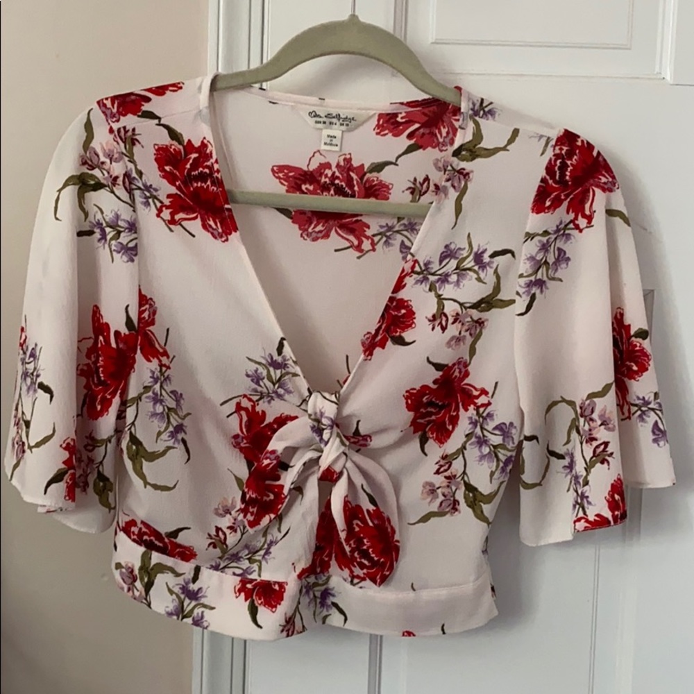 Great top, perfect for Spring!🌹🌷💐🌸🌺